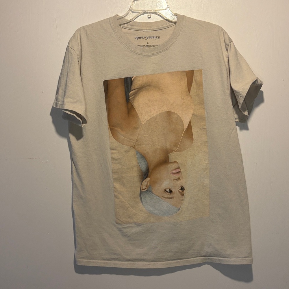 Ariana Grande Sweetener T-shirt 100% Cotton Concert Festival Size L